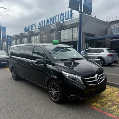 taxi disponible en loire atlantique vehicule mercedes classe v